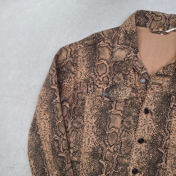 Free People Snake Print Oversized Trucker Jacket Size Medium Womens - Picture 10 of 12